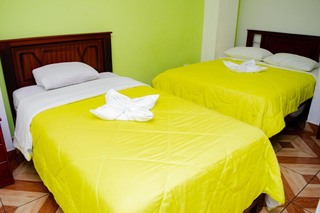 Residencial Amaru Hotel Banos  Bagian luar foto
