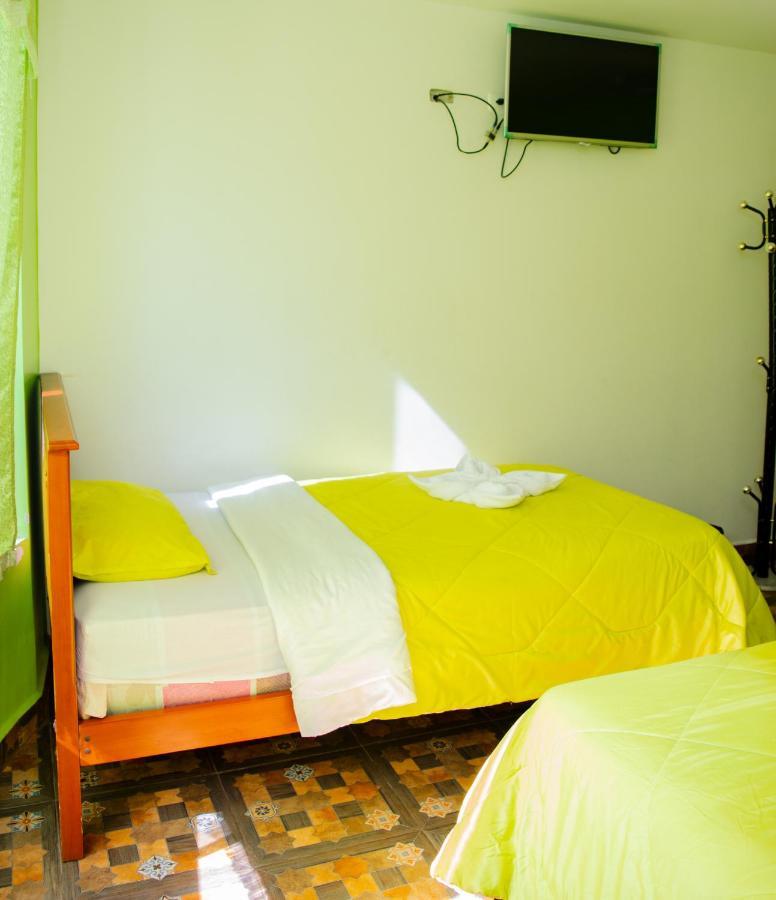 Residencial Amaru Hotel Banos  Bagian luar foto