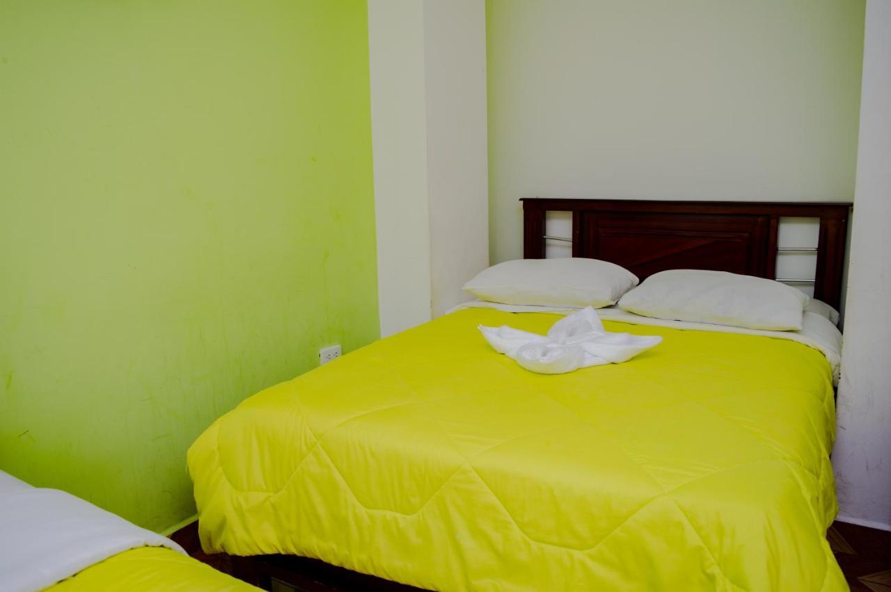 Residencial Amaru Hotel Banos  Bagian luar foto