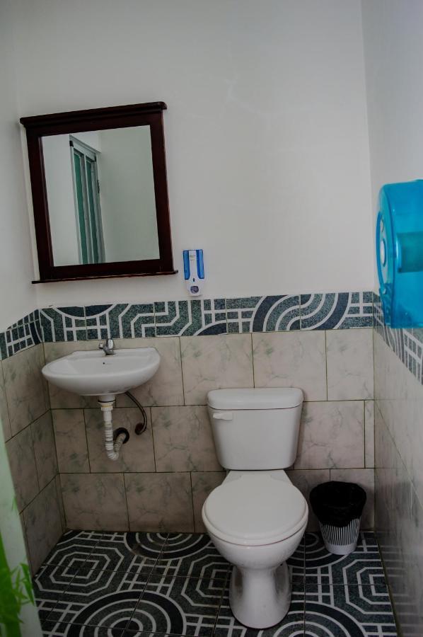 Residencial Amaru Hotel Banos  Bagian luar foto