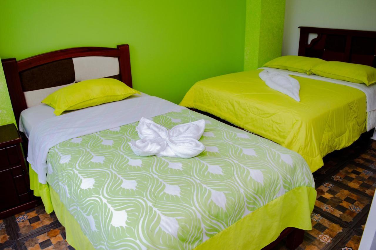 Residencial Amaru Hotel Banos  Bagian luar foto
